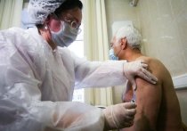 В Петербурге объявили обязательную вакцинацию от коронавируса всех жителей города старше 60 лет, а особенно с хроническими заболеваниями бронхолегочной, сердечно-сосудистой и эндокринной систем