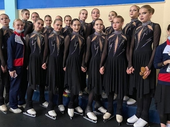 Фигуристки из Брянска выступили на Кубке России