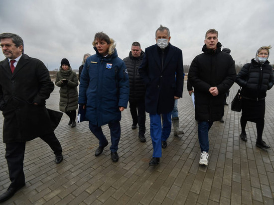 Губернатор Ленобласти посетил строящийся парк в Киришах