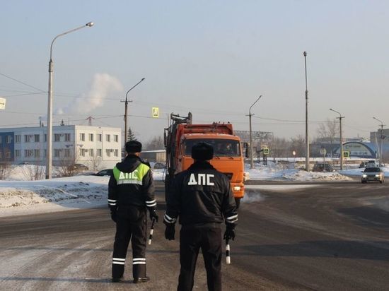 Массовые проверки автомобилистов пройдут на дорогах Кемерова