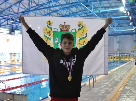 Пловец из Томской области завоевал 14 медалей на всероссийских соревнованиях по плаванию среди глухих