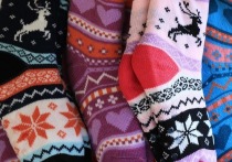 Войну непарным носкам объявила 10-летняя жительница подмосковного Одинцова, которая придумала выпускать эти хлопчатобумажные изделия поштучно