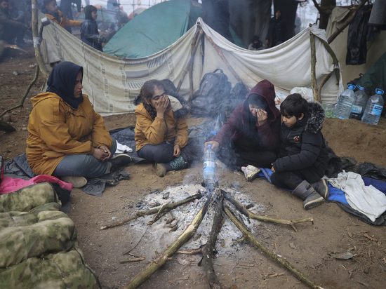 «Там сплошная антисанитария»: волонтеры описали лагерь мигрантов
