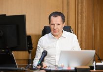 Губернатор области Вячеслав Гладков ответил на вопрос белгородки, не надоело ли ему вести социальные сети
