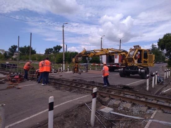 В Курской области за год привели в порядок 35 железнодорожных переездов