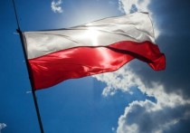 Как сообщает Рен-ТВ, близ государственной границы между Польшей и Белоруссией произошло столпотворение мигрантов