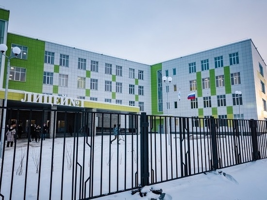 Первая за три десятилетия школа построена в Мурманской области