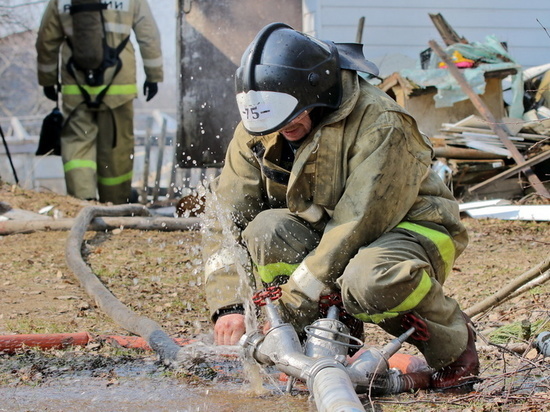 Ярцевские пожарные с утра успели отличиться