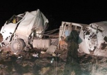 Утром 12 ноября на трассе в Губкинском горокруге опрокинулся грузовик с цистерной