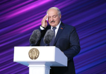 Дмитрий Песков заявил журналистам, что президент Белоруссии Александр Лукашенко, который пригрозил перекрыть газопровод "Ямал—Европа" в ответ на расширение санкций ЕС, не согласовывал свои заявления с Кремлем и не обсуждал такую возможность с Владимиром Путиным
