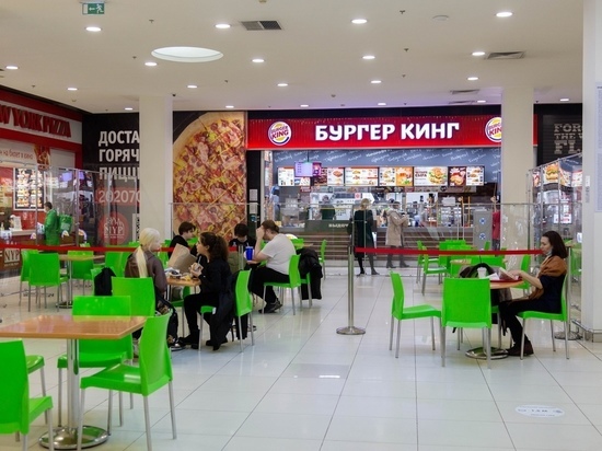 В Новосибирске торговые центры закрыли фуд-корты из-за COVID-19