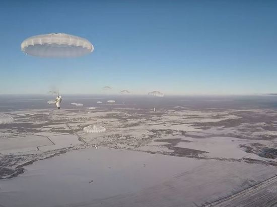 Двое российских военнослужащих погибли при высадке в Белоруссии