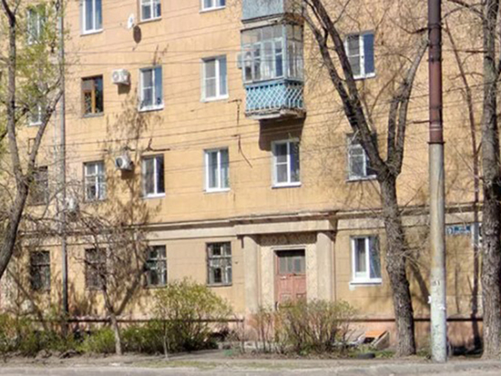 В Воронеже Фонд капстроительства, снесший старинную дверь в сталинском доме, объяснил свою позицию