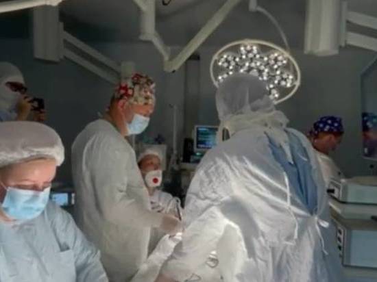 В Улан-Удэ удалили гигантскую опухоль месячному ребенку