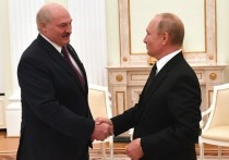 Президент Белоруссии Александр Лукашенко обсудил с российским коллегой Владимиром Путиным ситуацию в Черном море