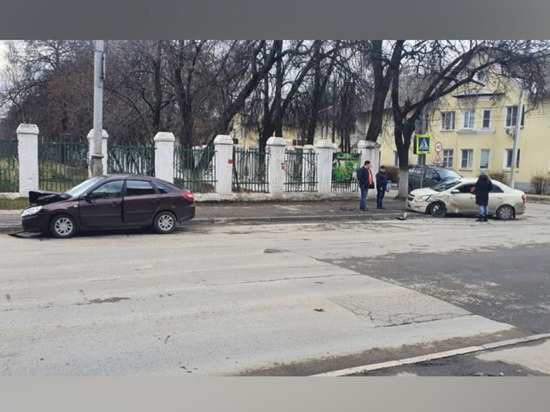 В ДТП на улице Новой в Рязани пострадали оба водителя