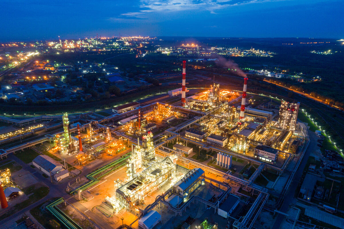 Нефтехимия уфа. Ново-Уфимский НПЗ (Новойл). Завод Башнефть Уфа. Завод УНПЗ Уфа. Башнефть УНПЗ Уфа.