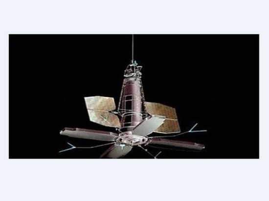 США заявили, что Россия при испытаниях в космосе сбила советский спутник "Космос-1408"