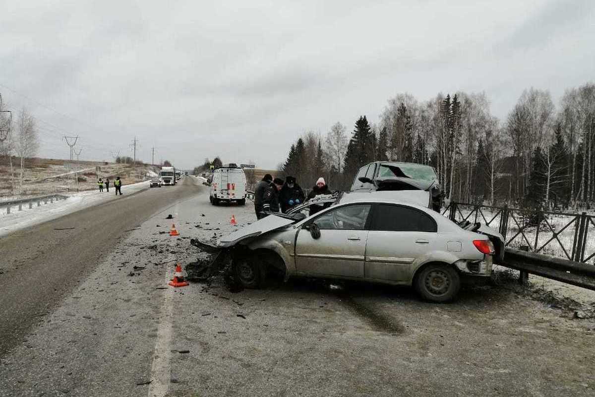 Два человека погибли на 170-м километре дороги Екатеринбург – Серов - МК  Екатеринбург