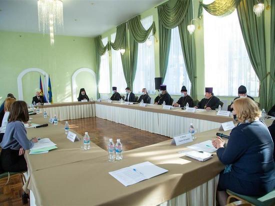 В Анапе начался цикл встреч депутатов ЗСК и духовенства
