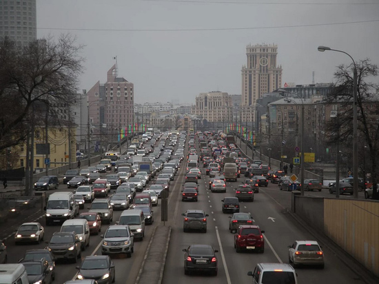 Жителей Москвы предупредили об аномально низком давлении
