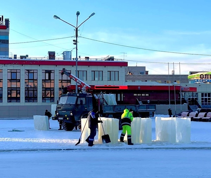 Ледовый городок Лабытнанги. Лабытнанги ледяной городок. Ледовый городок Лабытнанги 2000.