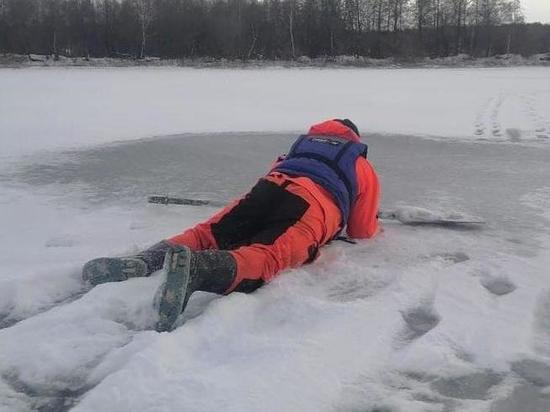 На Южном Урале рыбак на мотобуксировщике провалился под лед и утонул