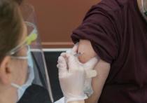 Медики назвали причины, по которым россияне отказываются вакцинироваться от коронавируса.
