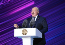 Президент Белоруссии Александр Лукашенко во время телефонного разговора с временно исполняющей обязанности канцлера Германии Ангелой Меркель якобы предъявил ультиматум коллективному Западу в обмен на прекращение миграционного кризиса