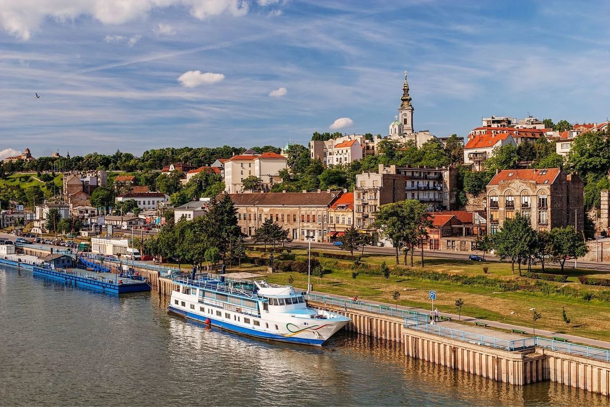 Калининград белград. Питер Белград. СПБ Сербия. Белград на воде фото. Белград время.