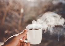 Эксперт назвал три причины, почему многие люди не получают максимум пользы от чашки кофе.