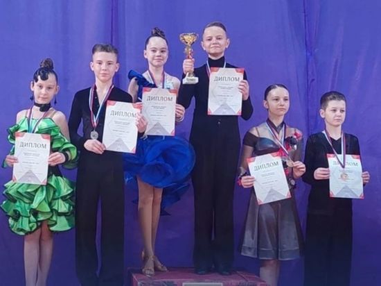 Калмыцкие танцоры завоевали серебро на всероссийском турнире