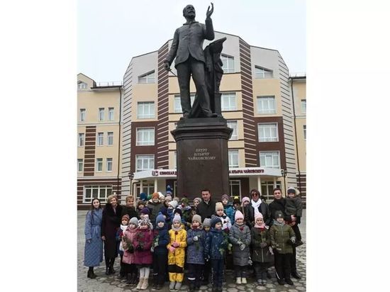 Известный в Серпухове скульптор стал автором еще одного памятника