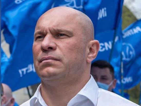 Депутат Рады обвинил власти Украины в намеренной сдаче Крыма России