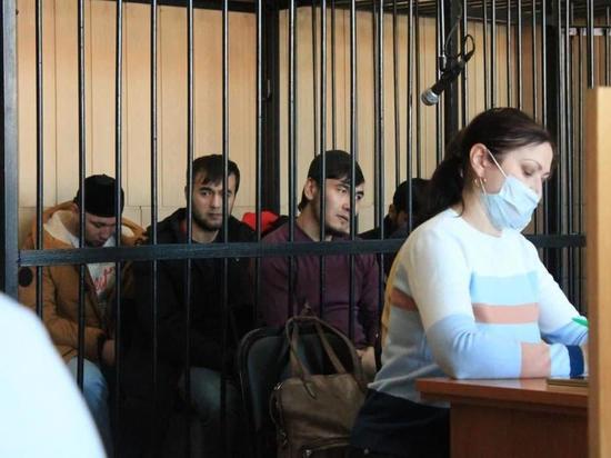 От 8 до 16: вынесен приговор банде гастарбайтеров, нападавшей на китайских рабочих в Новосибирске