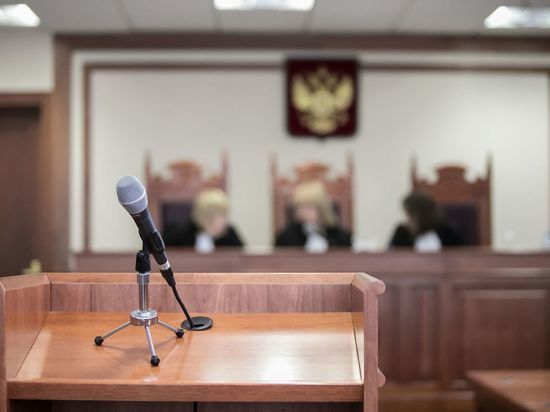 Суд отложил рассмотрение иска петербургского юриста к Собчак на 22 декабря