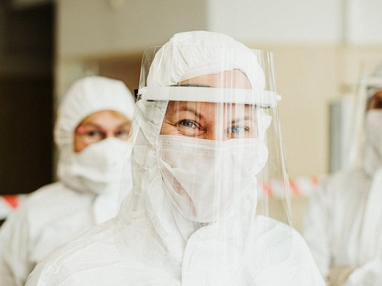 В Новосибирской области ожидают спад четвертой волны COVID-19