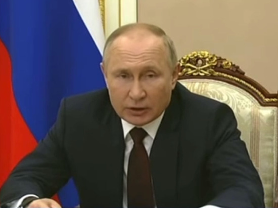 Путин увеличил прожиточный минимум и МРОТ в 2022 году
