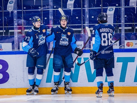 Новосибирские хоккеисты взяли реванш за поражение 17 ноября