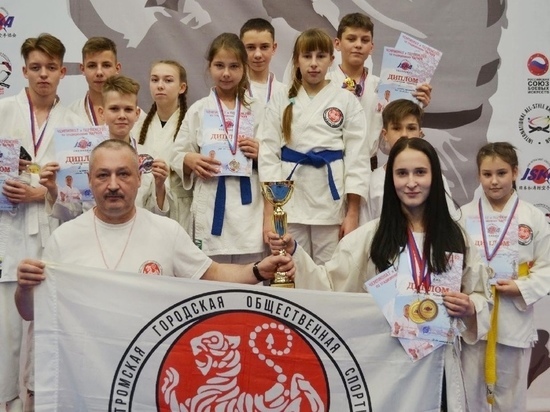 Костромские юниоры-каратисты завоевали две золотые медали на Чемпионате России в Петрозаводске