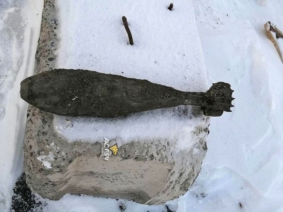 Строители нашли снаряд возле жилого дома в Новосибирске
