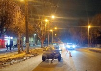 На улице Йошкар-Олы получил травмы пешеход, пошедший через дорогу в неположенном месте.