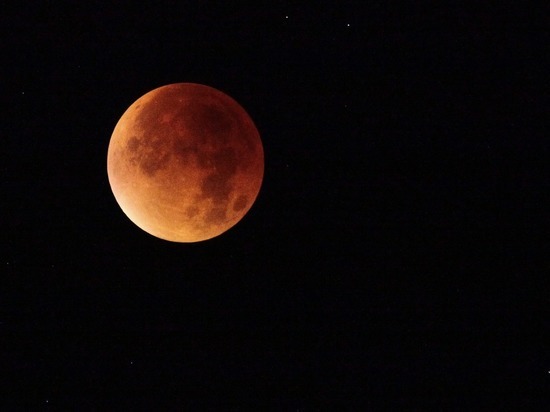 Жители Бурятии увидят самое длительное за последние 500 лет лунное затмение