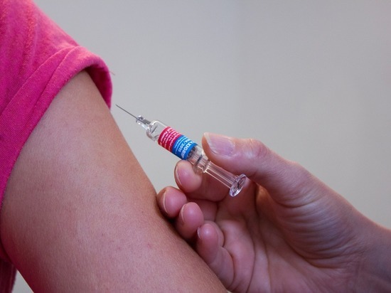 В Хабаровском крае ввели обязательную вакцинацию студентов