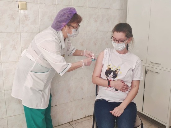 В Челябинске прививают беременных от ковида