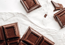Диетолог Яна Гришина в интервью РИА «Новости» рассказала о том, почему в ежедневное меню следует добавить горький шоколад