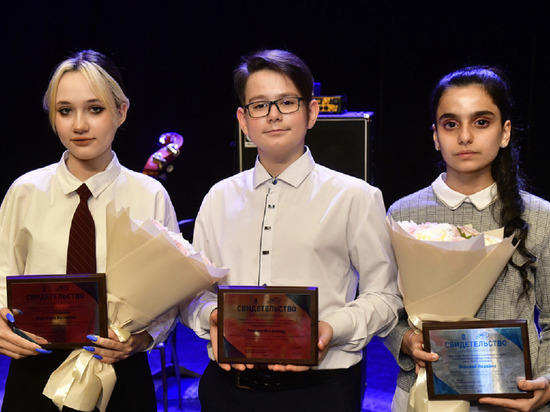 Пианист Мацуев вручил награды юным стипендиатам фонда «Новые имена» из ЯНАО