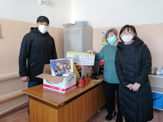 Жители Калмыкии поддерживают медиков в «красной зоне»
