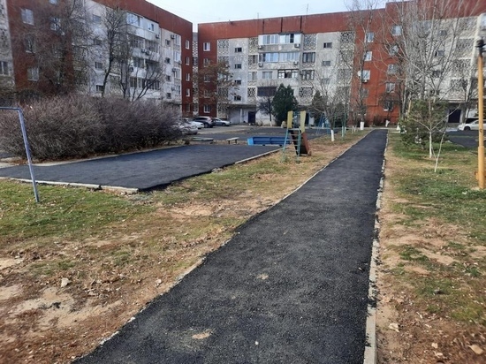 В калмыцкой столице благоустраивают дворы МКД