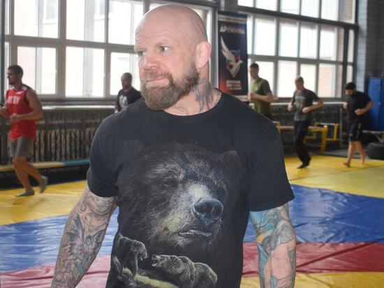Знаменитый борец ММА снимет фильм об ЛНР и ДНР